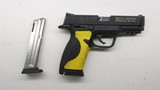 Smith & Wesson S&W M&P MP 22, 2 mags, 22lr German Walther - 2 of 20