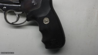 Colt Anaconda 44 Mag, 6