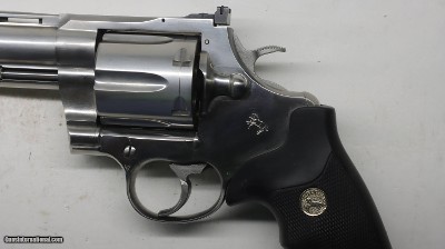 Colt Anaconda 44 Mag, 6