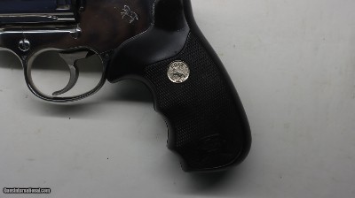 Colt Anaconda 44 Mag, 6