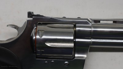 Colt Anaconda 44 Mag, 6