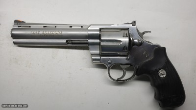 Colt Anaconda 44 Mag, 6