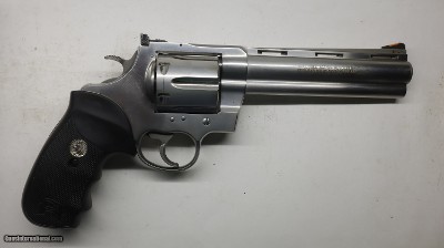 Colt Anaconda 44 Mag, 6