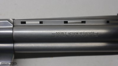Colt Anaconda 44 Mag, 6