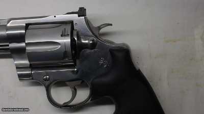 Colt Anaconda 44 Mag, 6