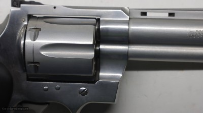 Colt Anaconda 44 Mag, 6