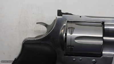 Colt Anaconda 44 Mag, 6