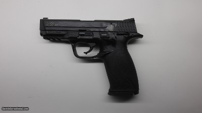 Smith & Wesson S&W M&P22 22lr, new in case 222000 - Image 9 of 10