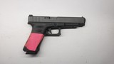 Glock 35 G35 40SW with 5 x 15 round mags, cased