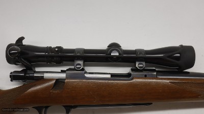 Ruger M77 77 Tang Safety, 7mm Remington mag, Vintage Redfield Factory rings, 1982 - Image 4 of 22