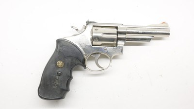 Smith & Wesson S&W 19 19-3 357 Mag, 4