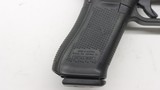 Glock 17 Gen 5, 9mm, with Streamlight cased, 3 x mags - 8 of 20