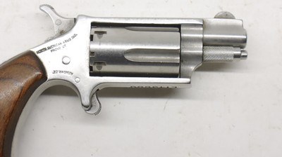 NAA North American Arms 22 Win Mag Revolver, used in case - Image 4 of 15