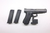 Glock 34 Gen 4, 9mm 3 x mags 17 round made in Austria - 2 of 14