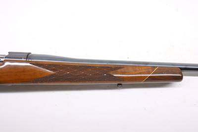 Weatherby Mark V Deluxe Southgate CA Japan, 300 Wby Mag - Image 4 of 20