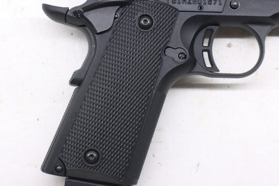 Browning 1911-380 Black Label 380 ACP 2013 Factory Demo 051904492 - Image 4 of 12