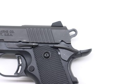 Browning 1911-380 Black Label 380 ACP 2017 like new case 051905192 - Image 10 of 13