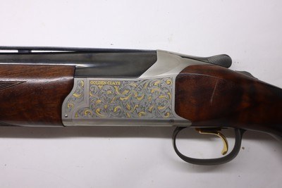Browning 825 Sporting Golden Clays Adj Comb 2025 Demo 0183493002 - Image 17 of 20