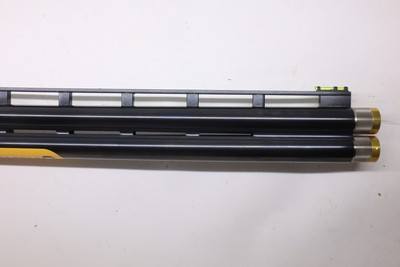 Browning 825 Trap Golden Clays Adj stock 2026 Demo 0183554002 - Image 5 of 20