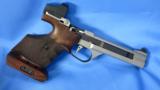 Feinwerbau AW93 22LR Competition Target Pistol - German Made - 2 of 14