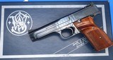 Smith & Wesson Model 41 22LR Lightweight Sport 5