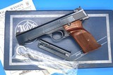 Smith & Wesson Model 41 22LR 5.5