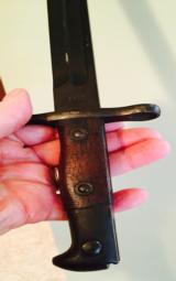 Krag -un issued bayonets & scabbards 1900 and 1901 mint blued and in white- 15 of 17