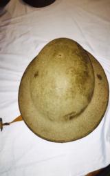 British steel helmet (WWI and WWII) with leather liner -excellent condition - 3 of 8