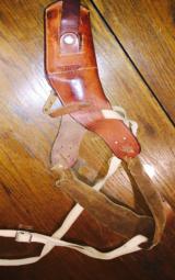 Bianchi shoulder holster for small/medium auto -excellent condition - 2 of 3