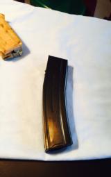 M-1 Carbine 30 round magazine in mint condition -WWII - 1 of 4