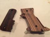 Burled Walnut Target grips for the 1911 ACP -mint - 2 of 2