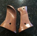 Herrett's Custom Grips for the model 1911 Auto - 2 of 4