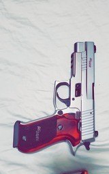 Sig sauer 220 stainless steel elite - 1 of 1