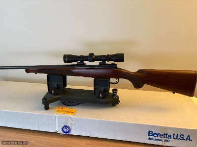 Winchester Model 70 Classic Feather .308, Made in New Haven