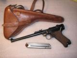 DWM 1915 ARTILERY LUGER WITH 1915 ORIGINAL HOLSTER, TAKE DOWN AND CLEANING TOOLS - 1 of 20
