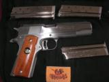 COLT GOLD CAP NATIONAL MATCH "SUPER MATCH" -.38 SUPER ON THE LEFT SIDE OF THE SLIDE ONE OF 350 LIKE NEW
- 1 of 19