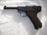 MAUSER BANNER "V" SUFFIX LUGER CODE
1939 MFG COMMERCIAL IN LIKE NEW ORIGINAL W/MATCHING MAGAZINE AND HOLSTER - 11 of 20