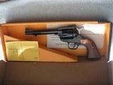 RUGER SINGLE SIX CAL. 32 H&R MAG. 5.5 IN. UNFIRED IN THE ORIGINAL BOS & SLIVE. - 2 of 19
