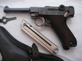 LUGER "G" DATE IN EXCELLENT 98% ORIGINAL BLUING FINISH WITH HOLSTER AND MATCHING S/N MAGAZINE - 2 of 20
