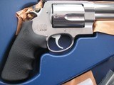 SMITH & WESSON MOD.460 XVR CAL. 460 MAG. 8.5" BARREL LIKE NEW IN ORIGINAL CASE WITH ALL TOOLS AND PAPERS - 4 of 20