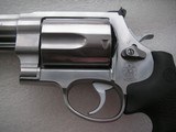 SMITH AND WESSON MODEL 460V CAL.S&W 460 MAG IN LIKE NEW ORIGINAL CONDITION IN THE CASE - 7 of 20