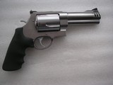 SMITH AND WESSON MODEL 460V CAL.S&W 460 MAG IN LIKE NEW ORIGINAL CONDITION IN THE CASE - 9 of 20