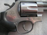 SMITH & WESSON MODEL 629 CLASSIC LIKE NEW ORIGINAL CONDITION IN THE FACTORY CASE - 5 of 12