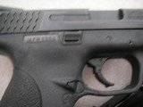 SMITH & WESSON MODEL M&P40c IN LIKE NEW ORIGINAL CONDITION CAL. 40 S&W WITH 3.5" BARREL - 5 of 15