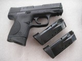SMITH & WESSON MODEL M&P40c IN LIKE NEW ORIGINAL CONDITION CAL. 40 S&W WITH 3.5" BARREL - 4 of 15