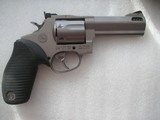 TAURUS MOD. 627T TRACKER 7 SHOT ALL TITANIUM 4" POTED BARREL LIKE NEW IN ORIGINAL CASE - 9 of 18