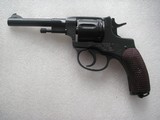 RUSSIAN NAGANT 1945 MFG. REVOLVER CAL. 7.62X38R FULL RIG IN LIKE NEW ORIGINAL CONDITION - 6 of 15