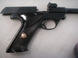 HIGH STANDARD MOGEL 102 CAL. .22LR PISTOL WITH 10 IN BARREL IN LIKE NEW ORIGINAL CONDITION - 19 of 20