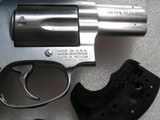 SMITH & WESSON MODEL 60.357 Mag LIKE NEW IN CASE POLISHED STAINLESS STEEL - 11 of 20