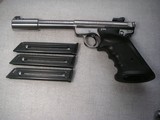 RUGER/VOLQUARTSEN MARK II TARGET HIGH QUALITY ACCURISED PISTOL W/3 MAGAZINES - 1 of 14